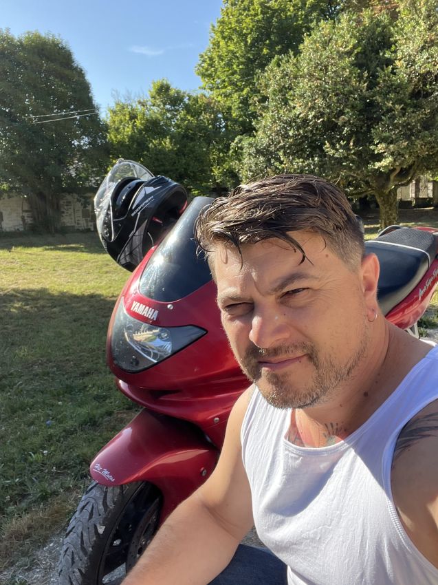 Perfil de Alain-michel